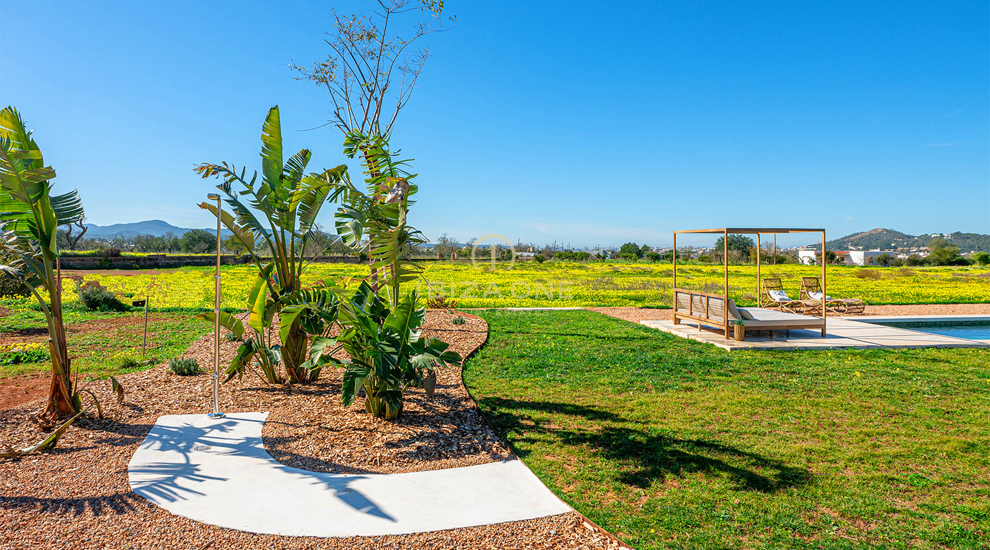 Exklusive Neubau-Luxusvilla mit Gästehaus zu verkaufen, Ibiza