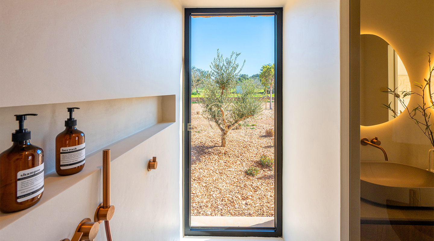 Exclusieve nieuwbouw luxe villa met gastenverblijf te koop, Ibiza