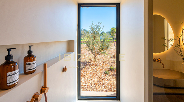 Esclusiva villa di lusso di nuova costruzione con guest house in vendita, Ibiza