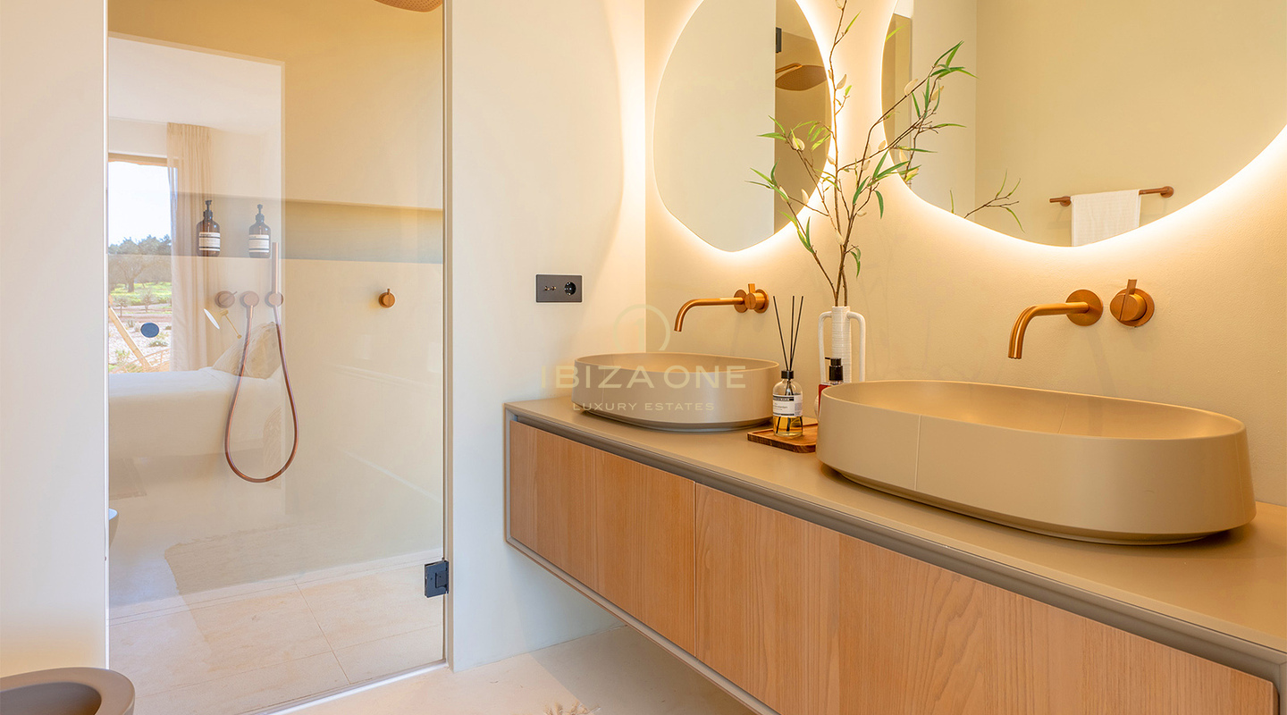 Exklusive Neubau-Luxusvilla mit Gästehaus zu verkaufen, Ibiza