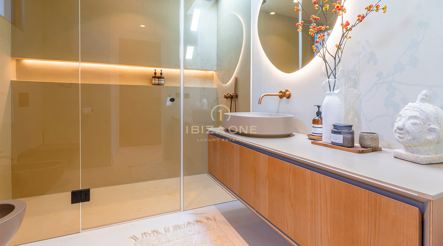Villa de luxe exclusive de nouvelle construction avec maison d'hôtes à vendre, Ibiza