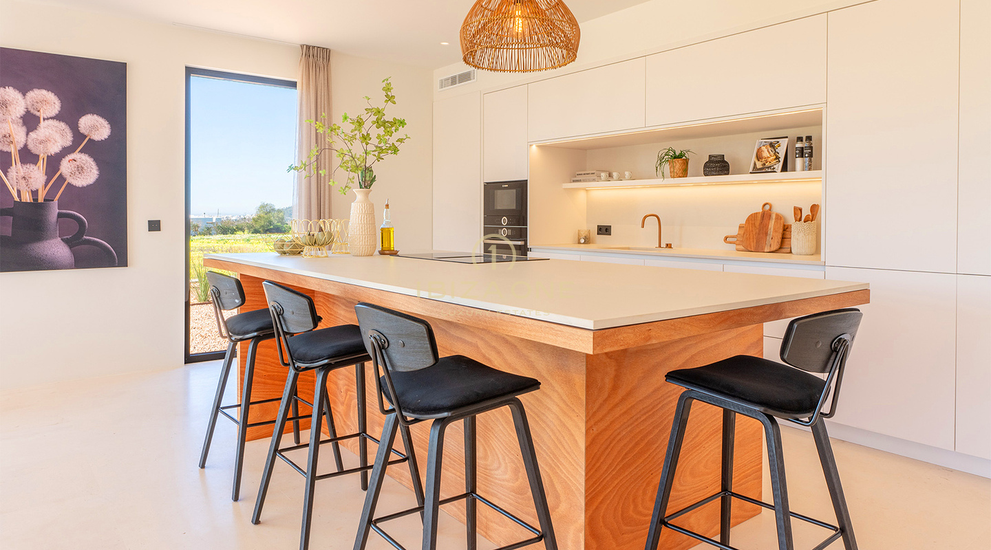Exklusive Neubau-Luxusvilla mit Gästehaus zu verkaufen, Ibiza
