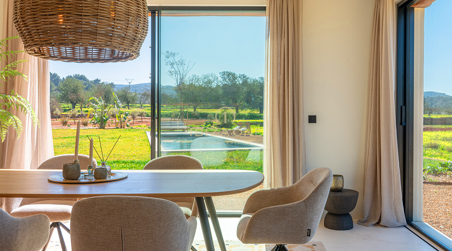 Exclusiva villa de lujo de nueva construcción con casa de invitados en venta en Ibiza