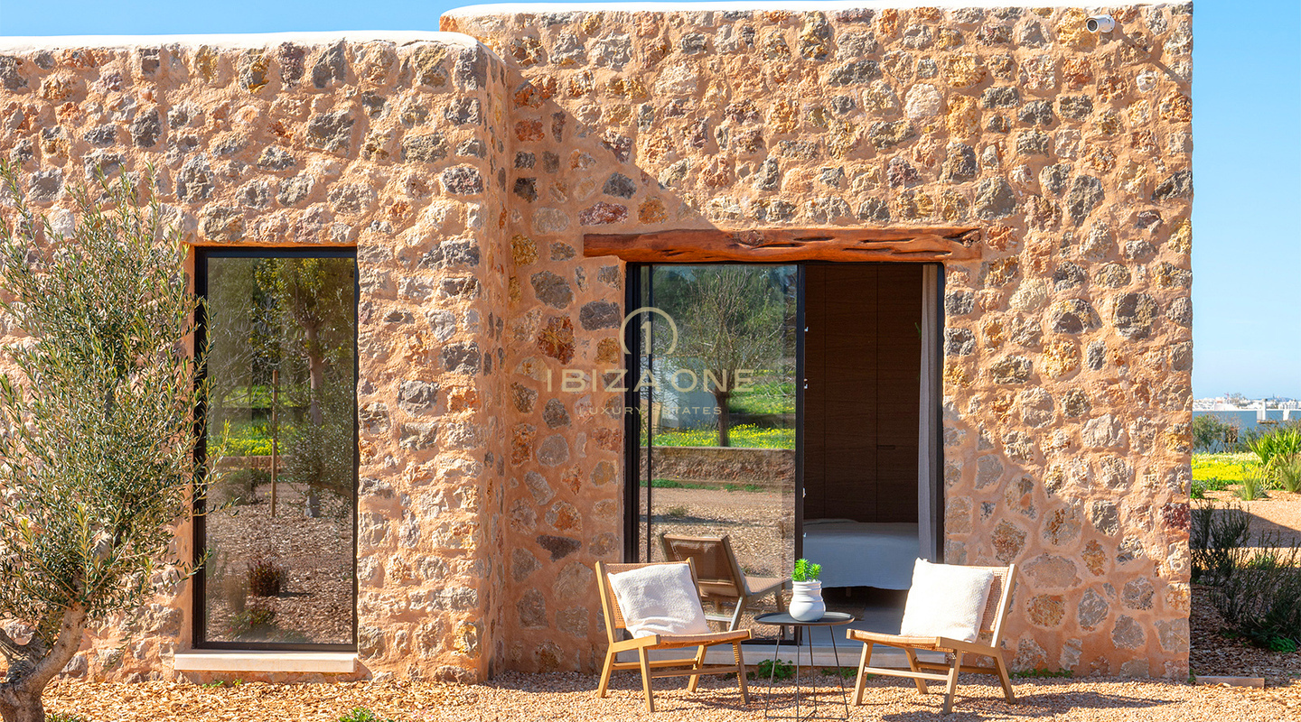 Exclusiva villa de lujo de nueva construcción con casa de invitados en venta en Ibiza