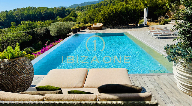 Luxuriöse und exquisite Villa mit spektakulärem Meerblick zu vermieten, Ibiza