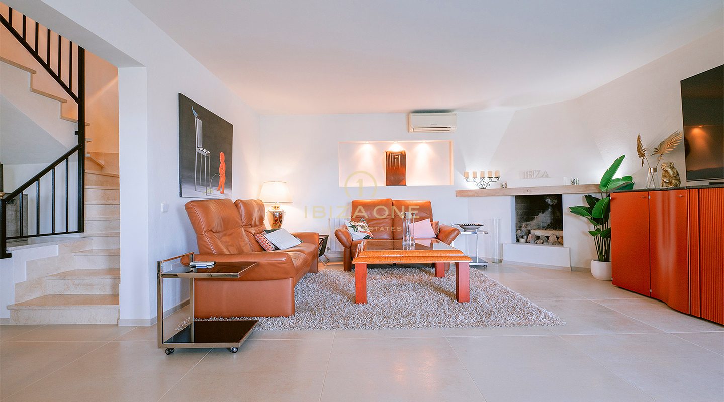 Spaziosa ed elegante villa di lusso con vista panoramica a Can Furnet in vendita, Ibiza