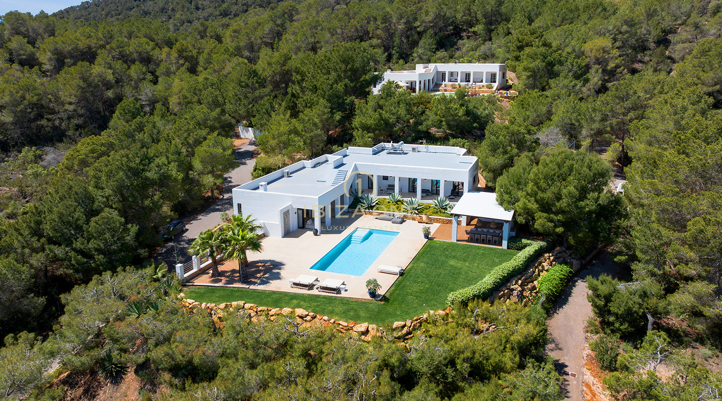Beautiful Modern Luxury Villa with Exceptional Mountain & Sea Views – For Sale in Sant Josep, Ibiza