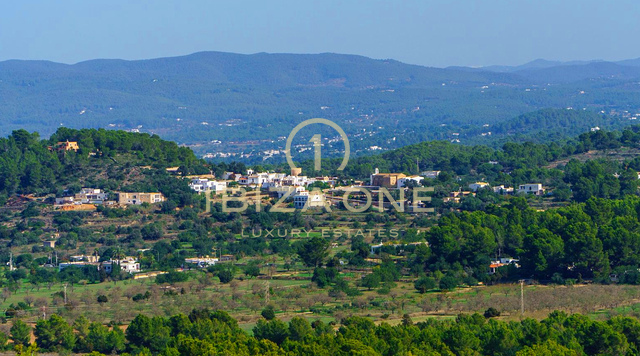 Magnifique villa moderne de luxe avec vue exceptionnelle sur la montagne et la mer – À vendre à Sant Josep, Ibiza