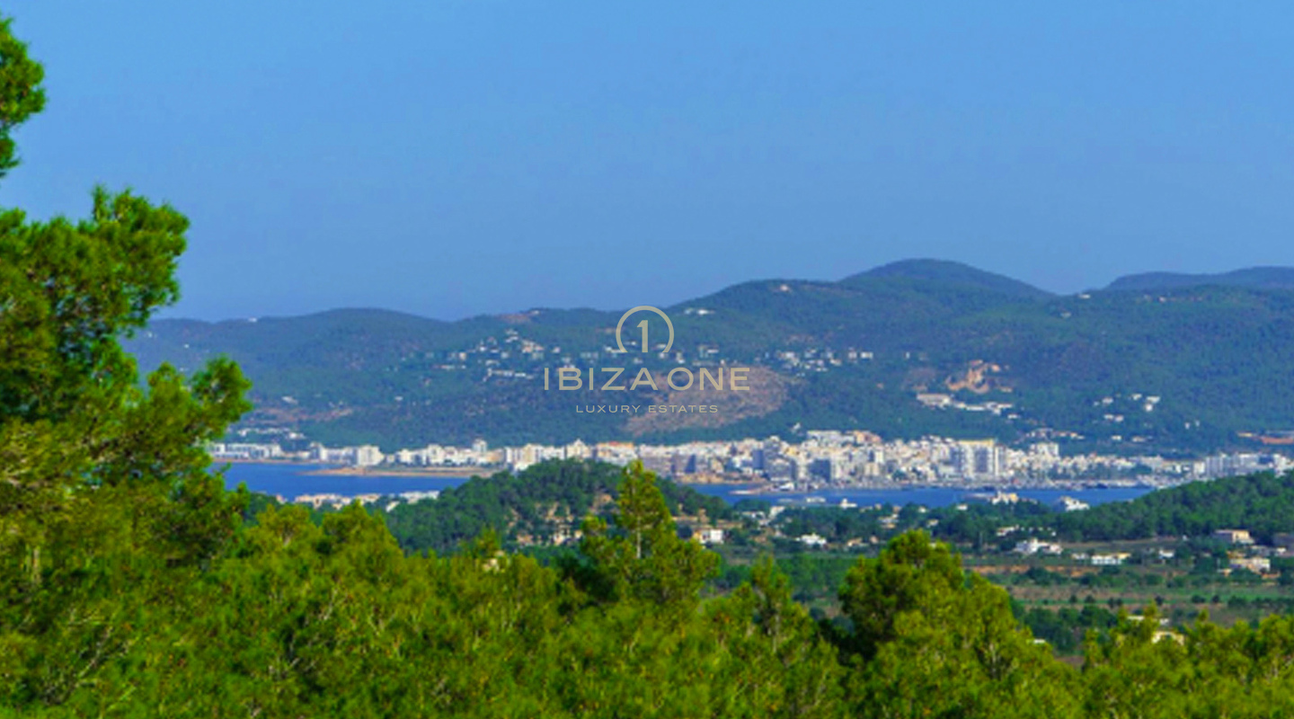 Magnifique villa moderne de luxe avec vue exceptionnelle sur la montagne et la mer – À vendre à Sant Josep, Ibiza