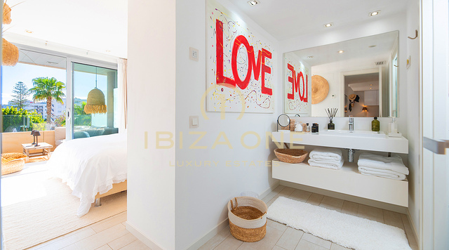 Stilvolle Luxuswohnung im renommierten Komplex WHITE ANGEL in bester Lage an der Marina Botafoch zu verkaufen – Stilvolle Luxuswohnung im renommierten Komplex WHITE ANGEL in bester Lage an der Marina Botafoch zu vermieten – Ibiza