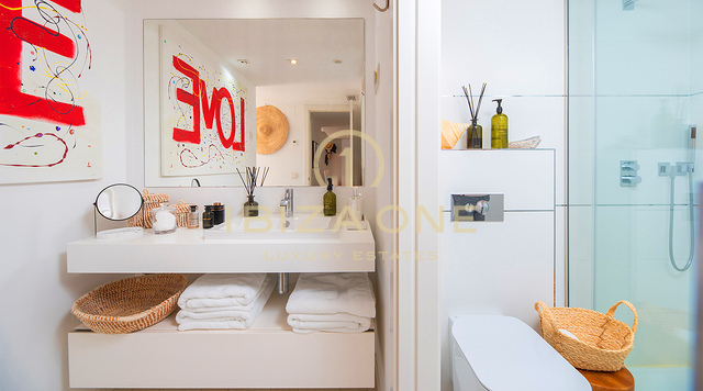 Stylish luxury apartment in the prestigious WHITE ANGEL complex and close to the prime Marina Botafoch location for sale, Ibiza - Stylish luxury apartment in the prestigious WHITE ANGEL complex and close to the prime Marina Botafoch location for rent, Ibiza