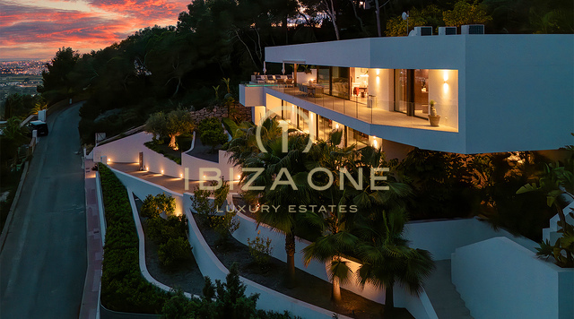Esclusiva villa di lusso di design a Can Furnet con vista mozzafiato in vendita, Ibiza