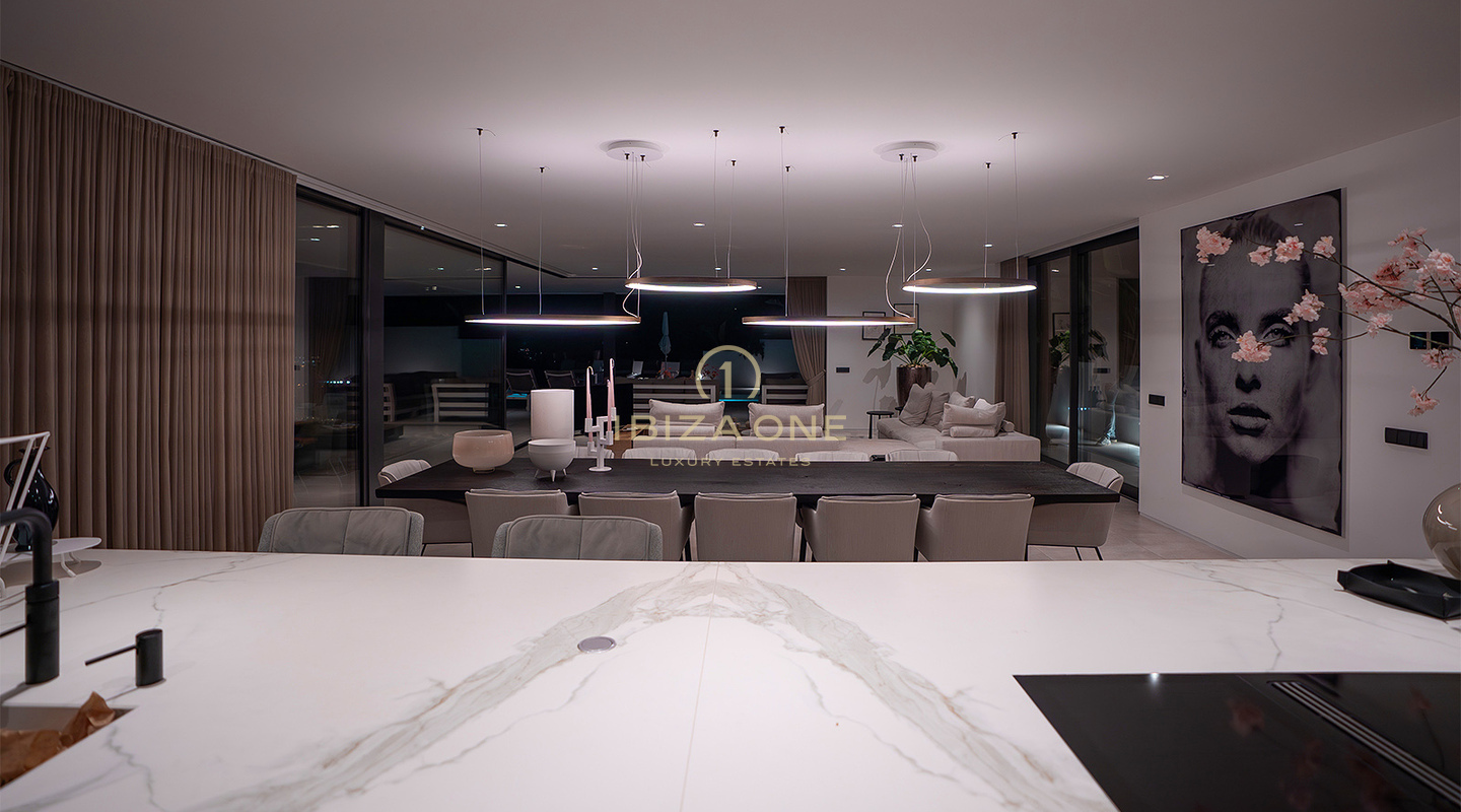 Exclusieve luxe designvilla in Can Furnet met adembenemend uitzicht te koop, Ibiza