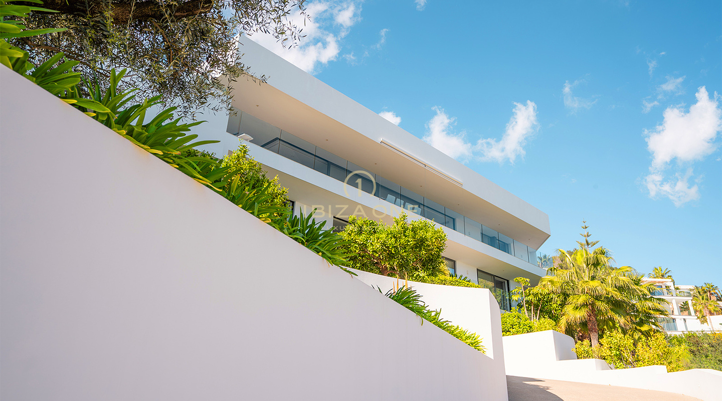 Exklusive Luxus-Designervilla in Can Furnet mit atemberaubender Aussicht zu verkaufen, Ibiza