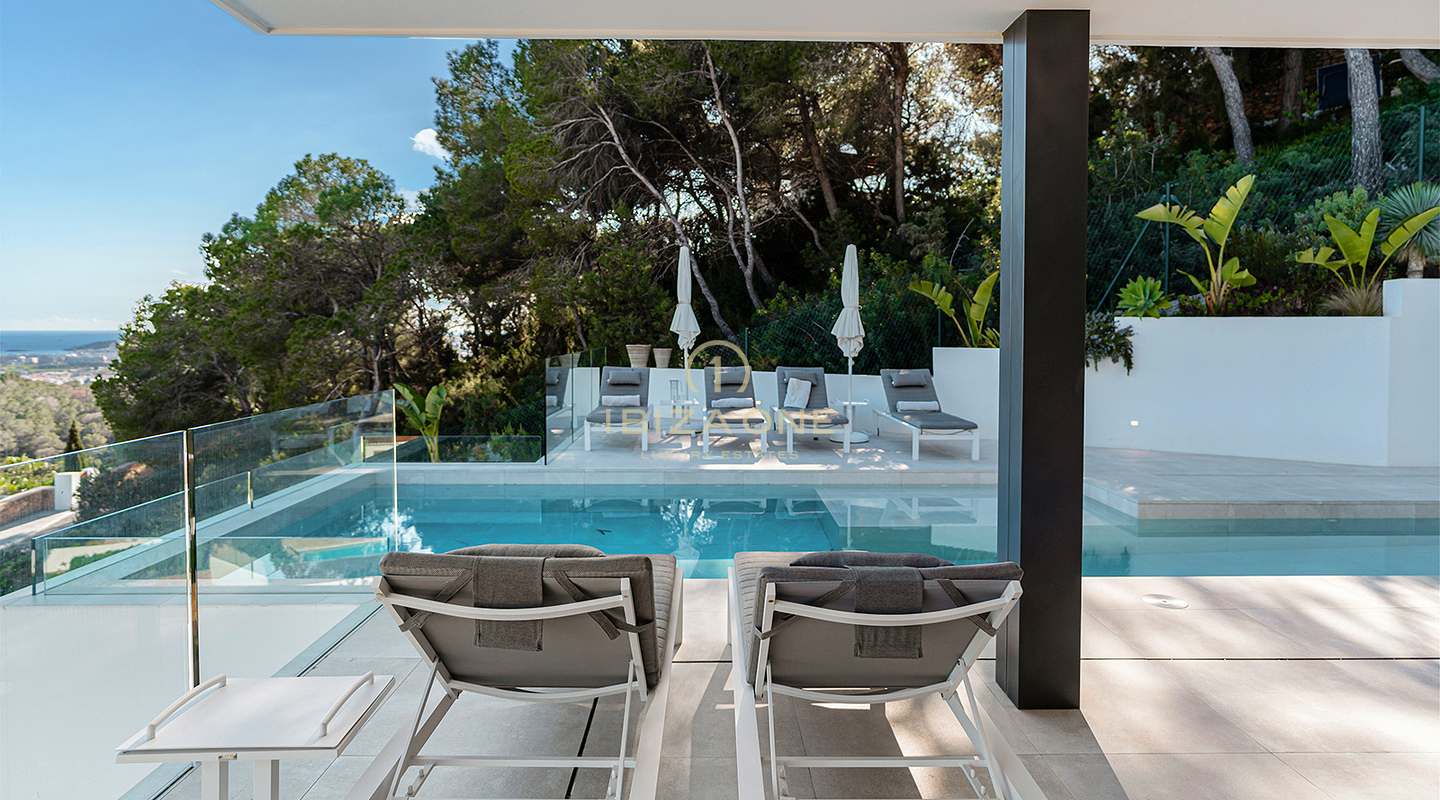 Exklusive Luxus-Designervilla in Can Furnet mit atemberaubender Aussicht zu verkaufen, Ibiza
