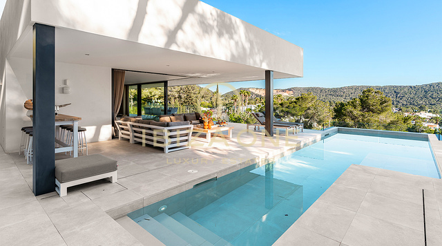 Villa de luxe exclusive à vendre à Can Furnet avec vue imprenable, Ibiza