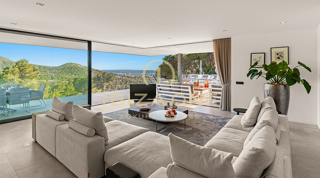 Exclusieve luxe designvilla in Can Furnet met adembenemend uitzicht te koop, Ibiza