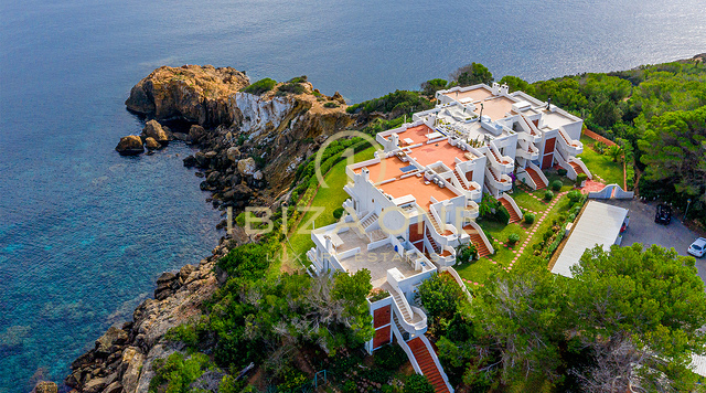 Modernes, luxuriöses und exquisites Penthouse mit Meerblick in erster Meereslinie zu verkaufen, Ibiza