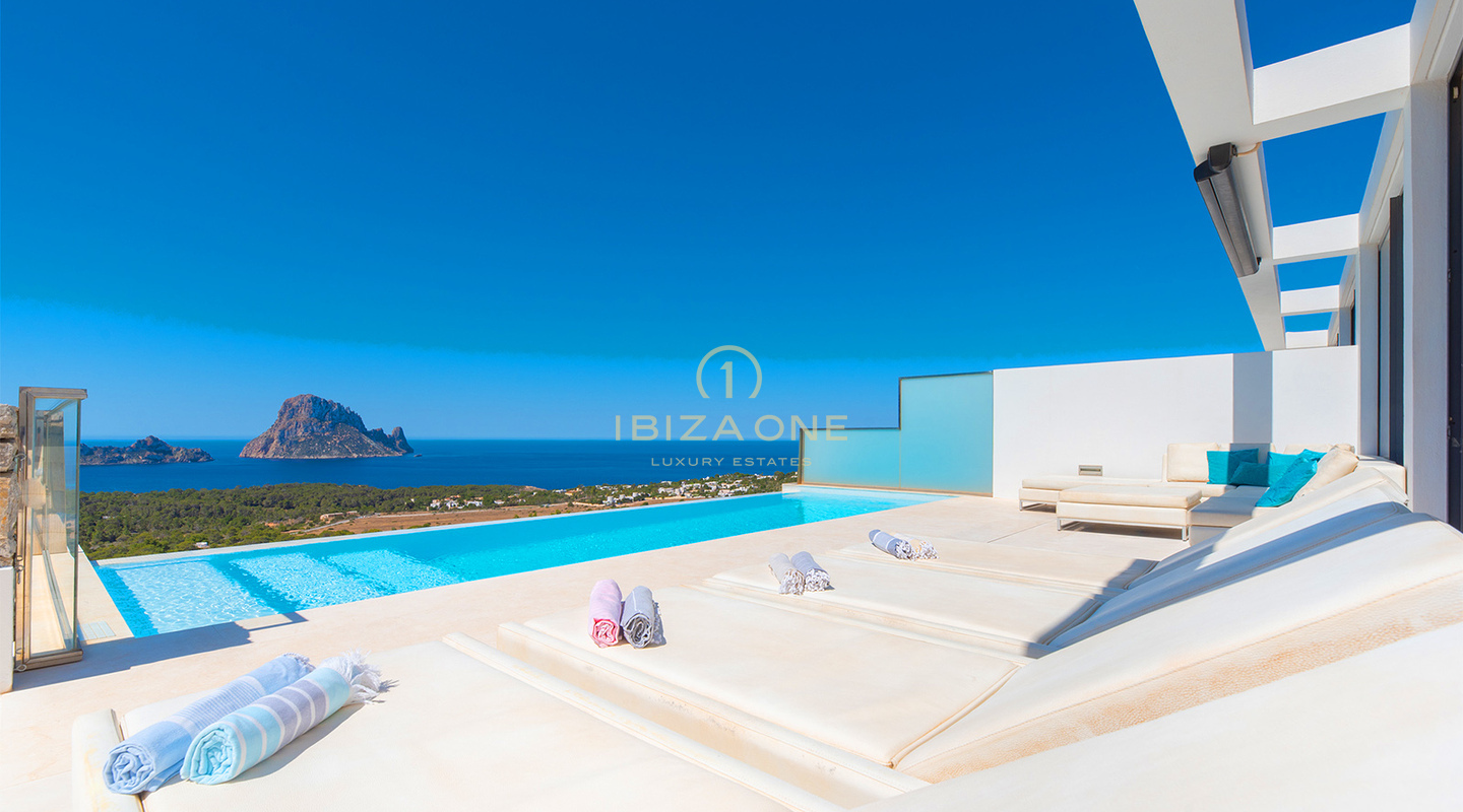 Big corner luxury townhouse in Cala Carbo with infinity pool overlooking Es Vedrà for Sale, Ibiza