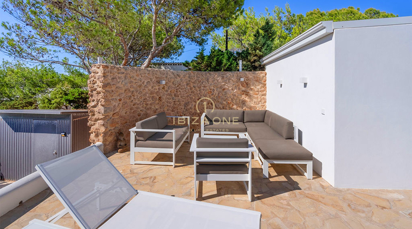 Propriété en première ligne d'Ibiza avec accès privé à la mer et vue sur le coucher du soleil – À vendre dès maintenant, Ibiza