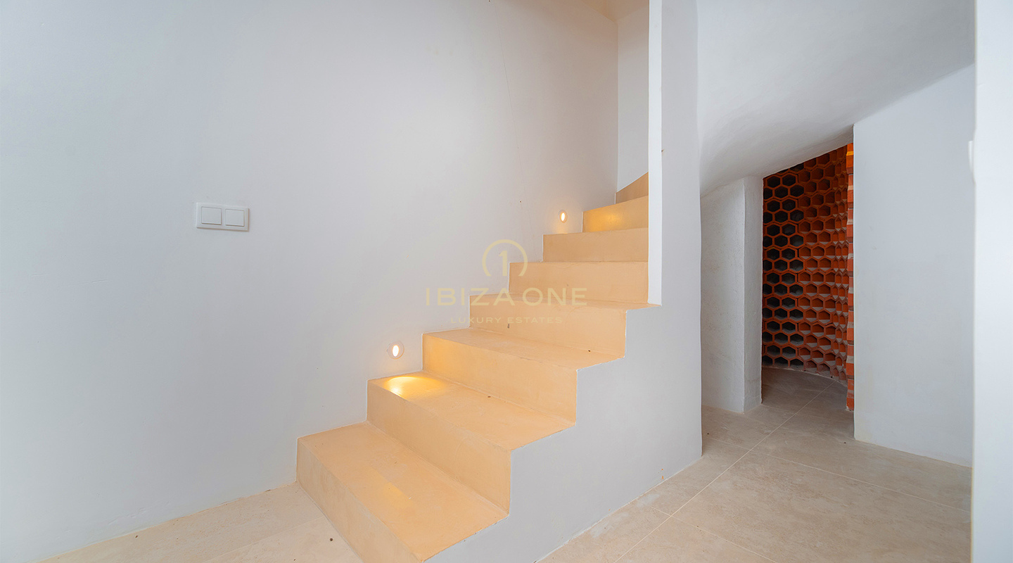 Architectonisch meesterwerk van een luxe villa in Blakstad-stijl te koop op Ibiza
