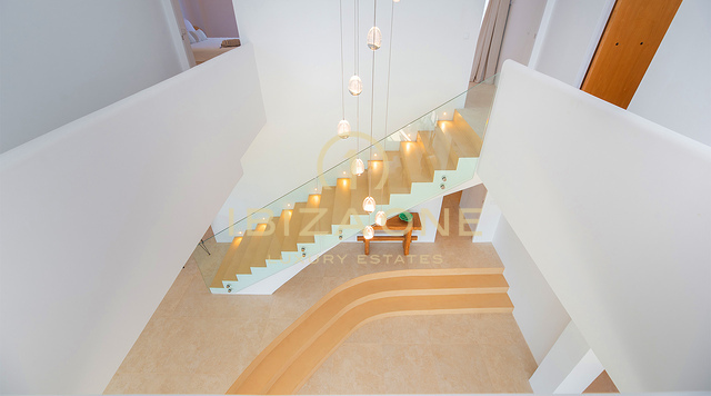 Architectonisch meesterwerk van een luxe villa in Blakstad-stijl te koop op Ibiza