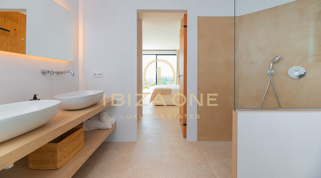 Architectonisch meesterwerk van een luxe villa in Blakstad-stijl te koop op Ibiza