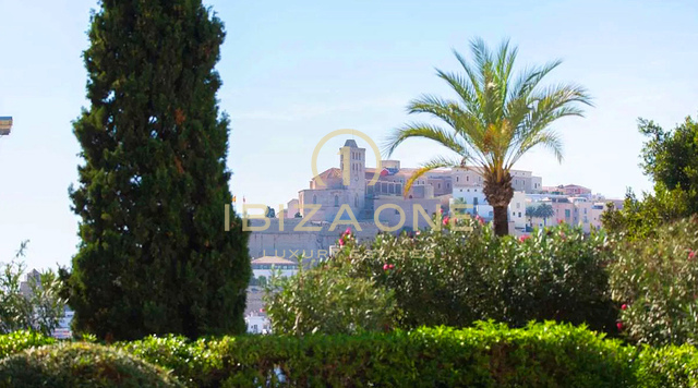 Luxury Duplex Penthouse for Sale in Ibiza – Sea Views Over Marina Botafoch & Paseo Marítimo