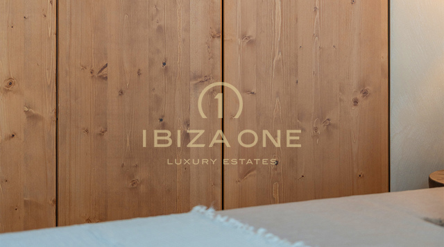 Exclusief luxe gerenoveerd appartement in Marina Botafoch te koop, Ibiza