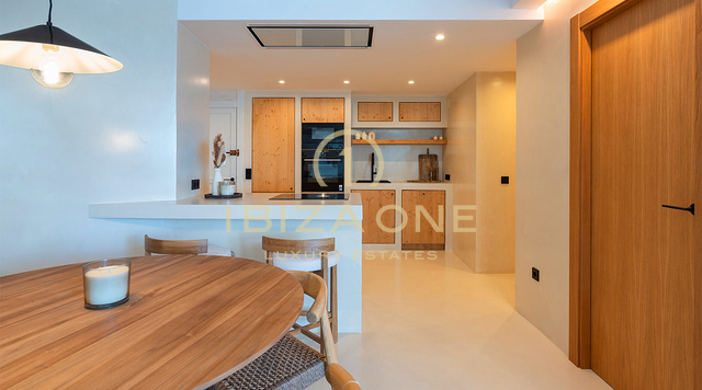 Exclusive luxury renovated apartment in Marina Botafoch for sale, Ibiza