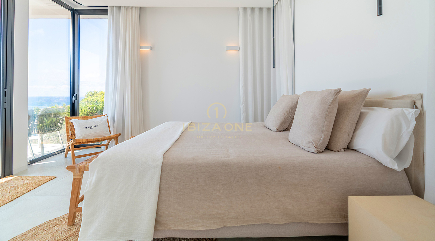 Modern First-Line Beachfront Villa with Private Sea Access for Long-Term Rent in Cap Martinet, Ibiza