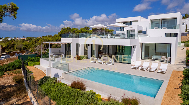 Modern First-Line Beachfront Villa with Private Sea Access for Long-Term Rent in Cap Martinet, Ibiza