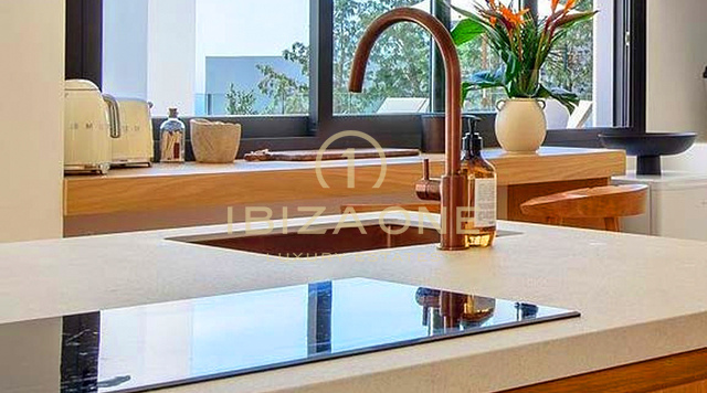 Neu renovierte Luxusvilla mit atemberaubendem Meerblick zu verkaufen, Ibiza