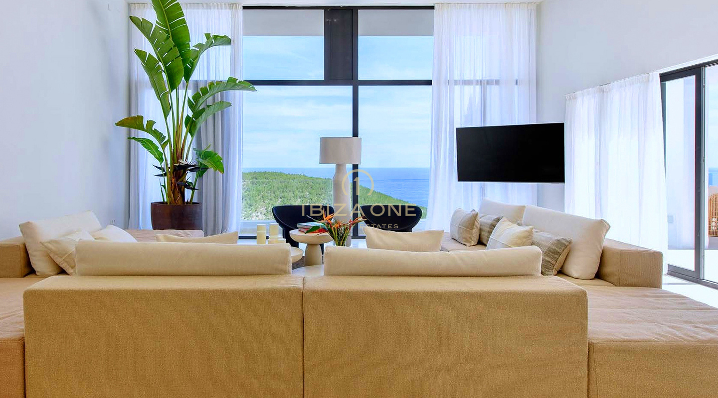 Villa de lujo recién renovada con impresionantes vistas al mar en venta, Ibiza