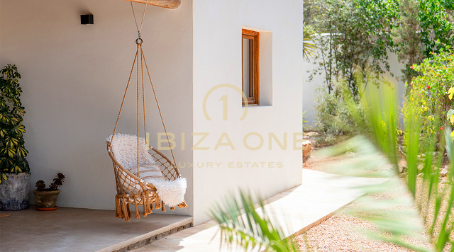 Elegante villa bohémien di lusso con vista sul tramonto in vendita, Ibiza
