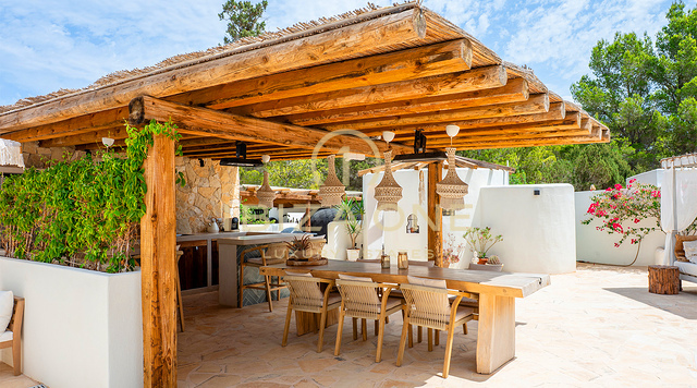 Villa de luxe bohème élégante avec vue sur le coucher du soleil à vendre, Ibiza