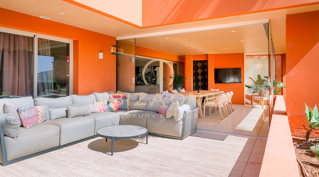 Appartement luxueux et élégant au rez-de-chaussée avec espace, lumière et intimité à vendre, Ibiza