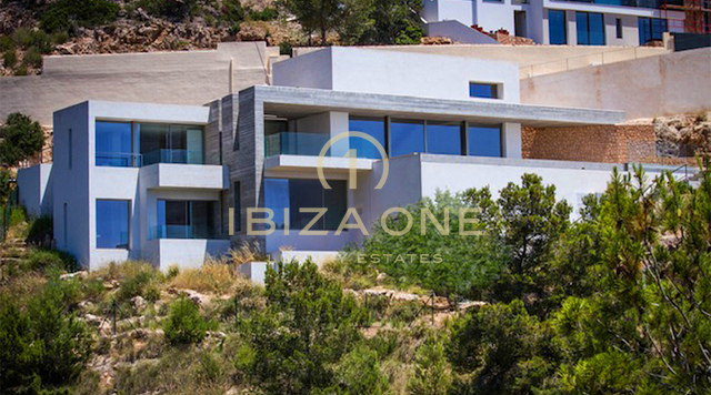Villa de luxe moderne avec vue imprenable sur la mer à vendre, Ibiza