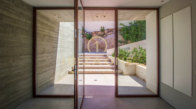 Moderne Luxusvilla mit herrlichem Meerblick zu verkaufen, Ibiza