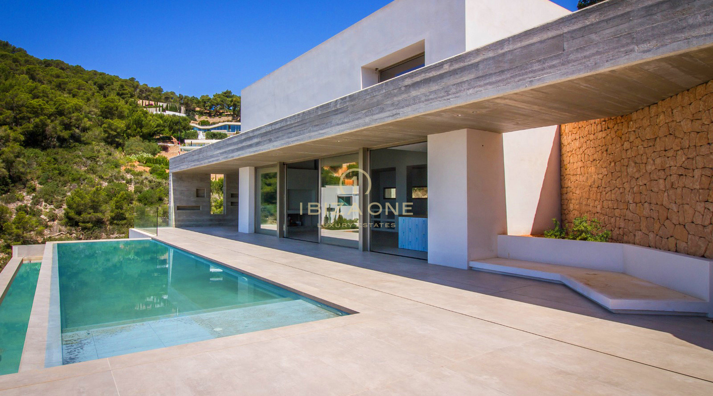 Villa de luxe moderne avec vue imprenable sur la mer à vendre, Ibiza