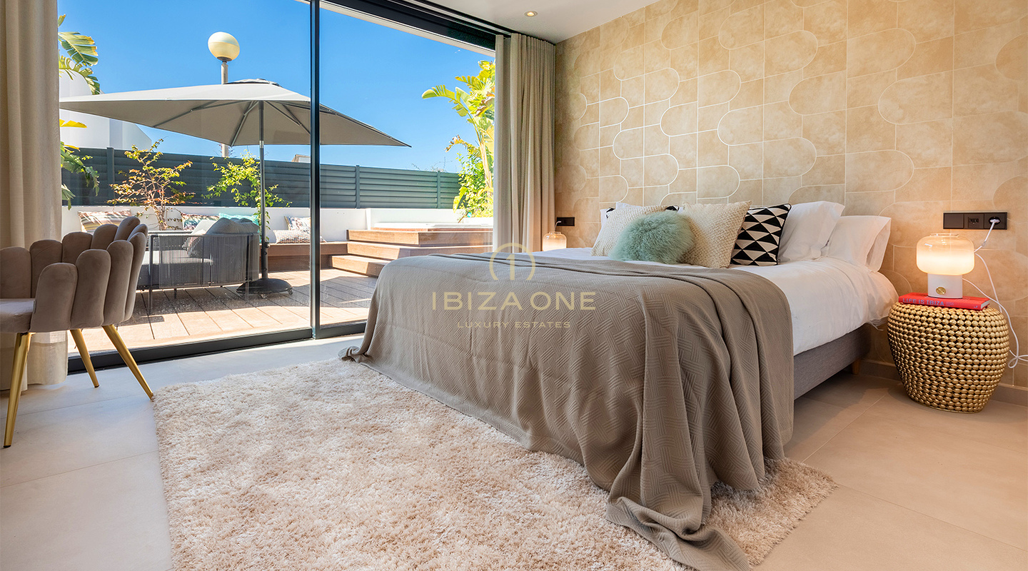 Ultra-Stylish Luxury Villa with Club, Gym & Rooftop Views to Dalt Vila, Prime Location in Ses Torres for Sale, Ibiza