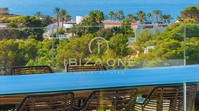 Luxuriöse Villa mit Panoramablick aufs Meer in Cap Martinet, Ibiza, zu verkaufen