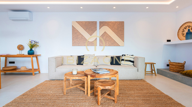 Prachtige luxe villa in Sa Carroca met privézwembad en adembenemend uitzicht op Dalt Vila – Te koop op Ibiza