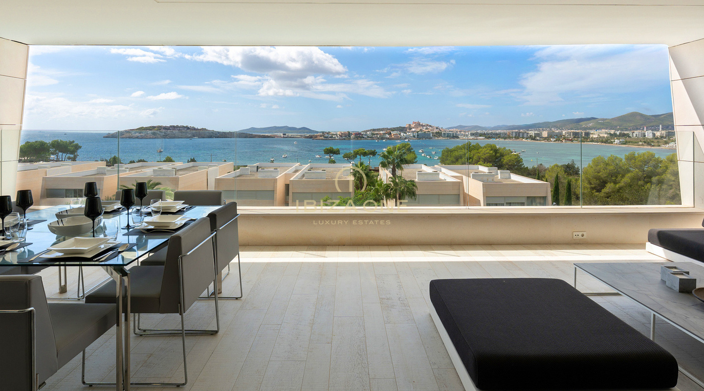 Penthouse duplex de luxe exceptionnel avec vue panoramique sur la mer à vendre – Es Pouet, Talamanca, Cap Martinet, Ibiza