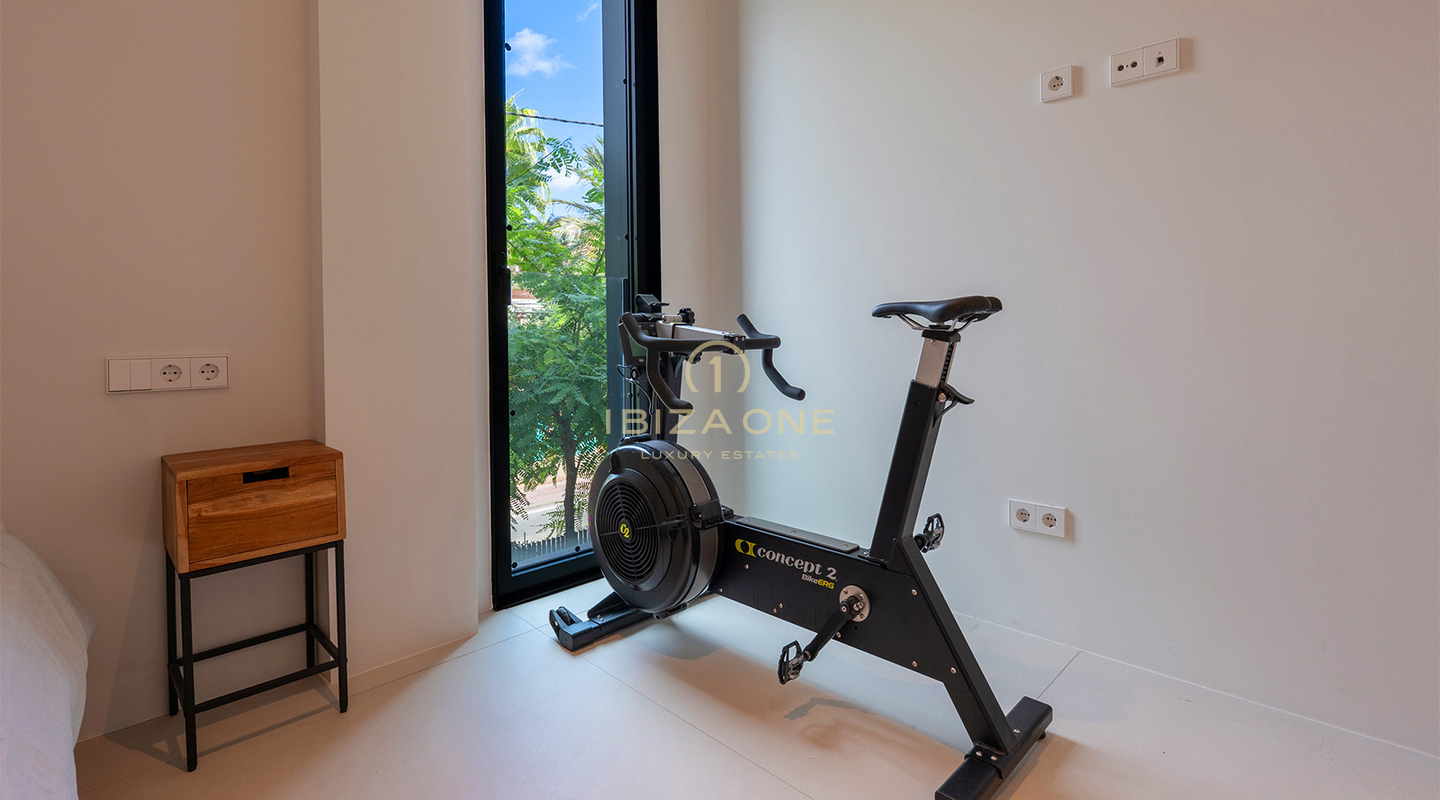Elegant Luxury First-Floor Apartment in the Exclusive Urbania Development for Sale – Talamanca, Ibiza
Reserved