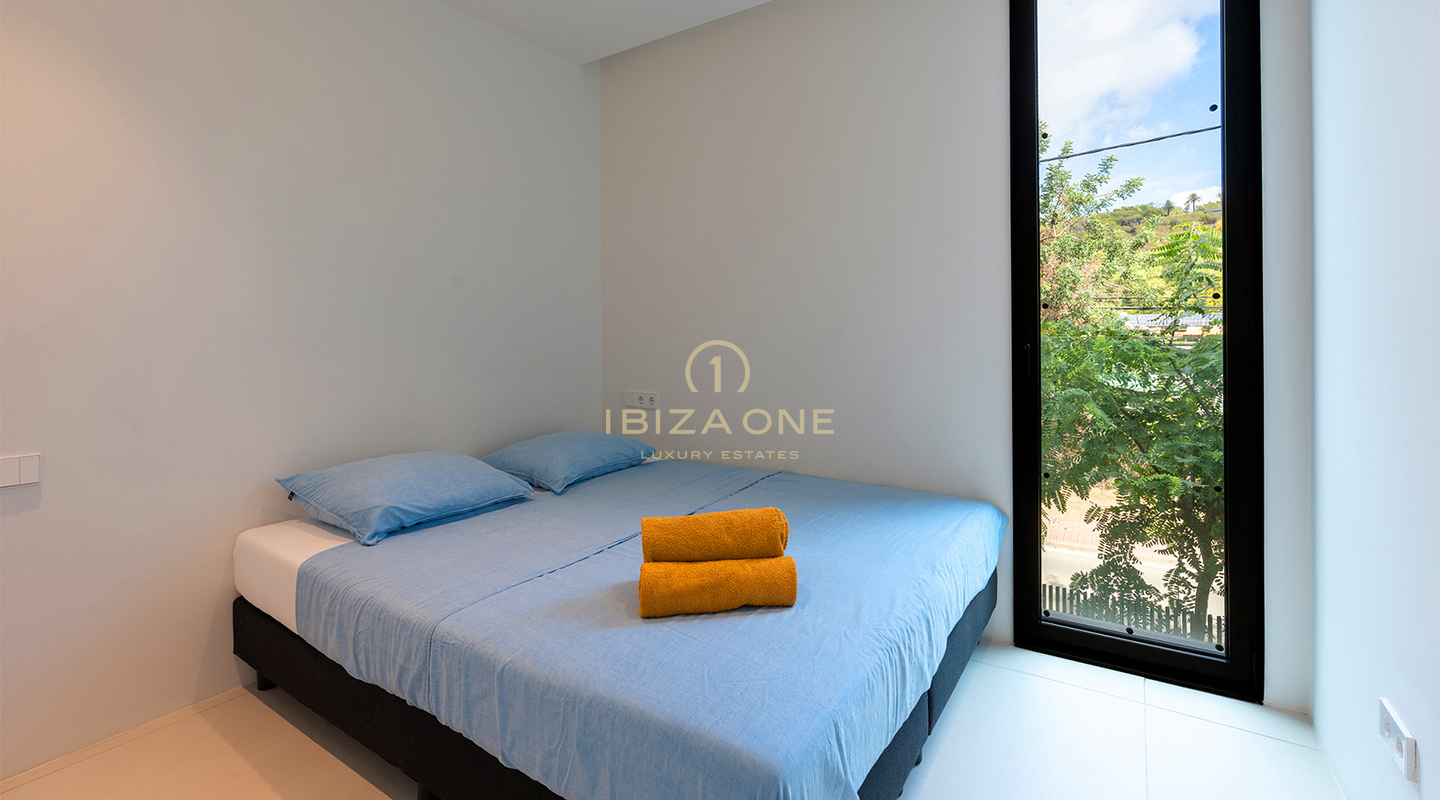 Elegante appartamento di lusso al primo piano nell'esclusivo complesso residenziale Urbania in vendita - Talamanca, Ibiza
Prenotato