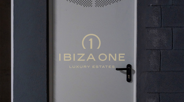 Elegante Luxuswohnung im ersten Stock der exklusiven Wohnanlage Urbania zu verkaufen – Talamanca, Ibiza
Reserviert
