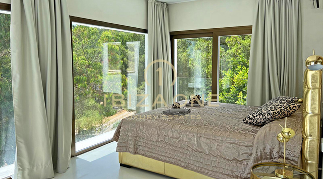 Villa de luxe à louer à long terme près de Bambuddha, avec piscine bio et intimité totale, Ibiza