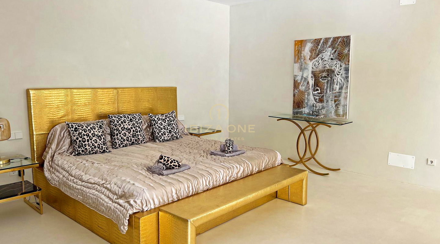 Luxury Villa for Long-Term Rental near Bambuddha with Organic Pool and Total Privacy, Ibiza