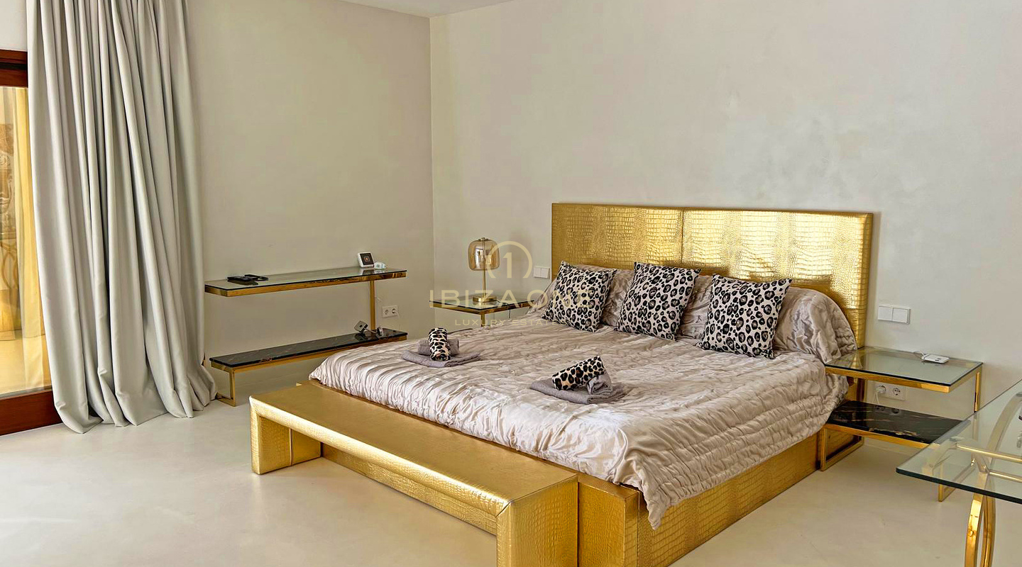 Luxury Villa for Long-Term Rental near Bambuddha with Organic Pool and Total Privacy, Ibiza